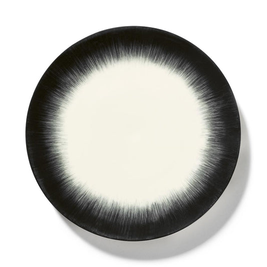 De Set of 4 Plates Variation 5 - Off White &amp; Black, 11.02"W