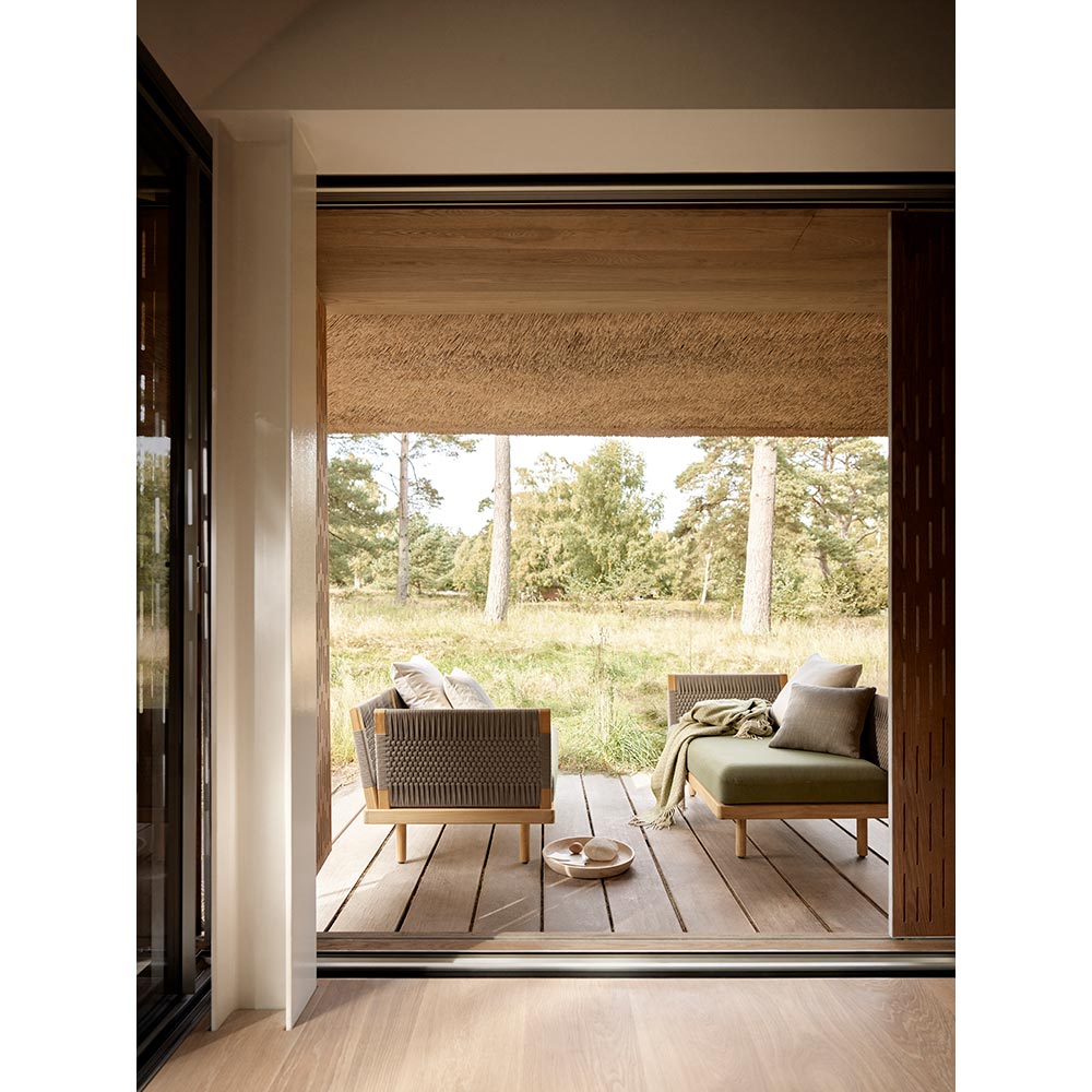 E511 Embrace Outdoor Modular Sofa