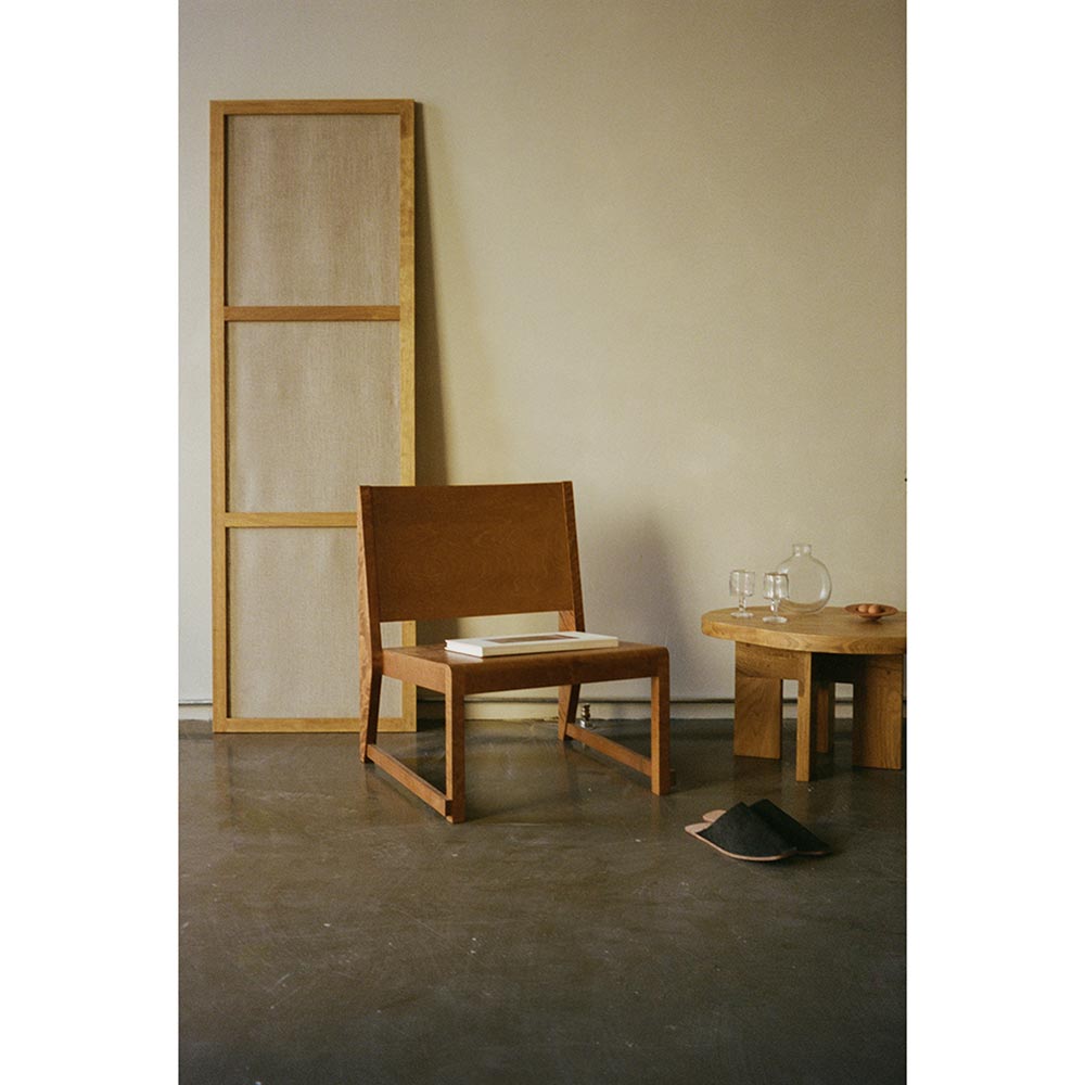 Easy Chair 01 - Warm Brown Birch