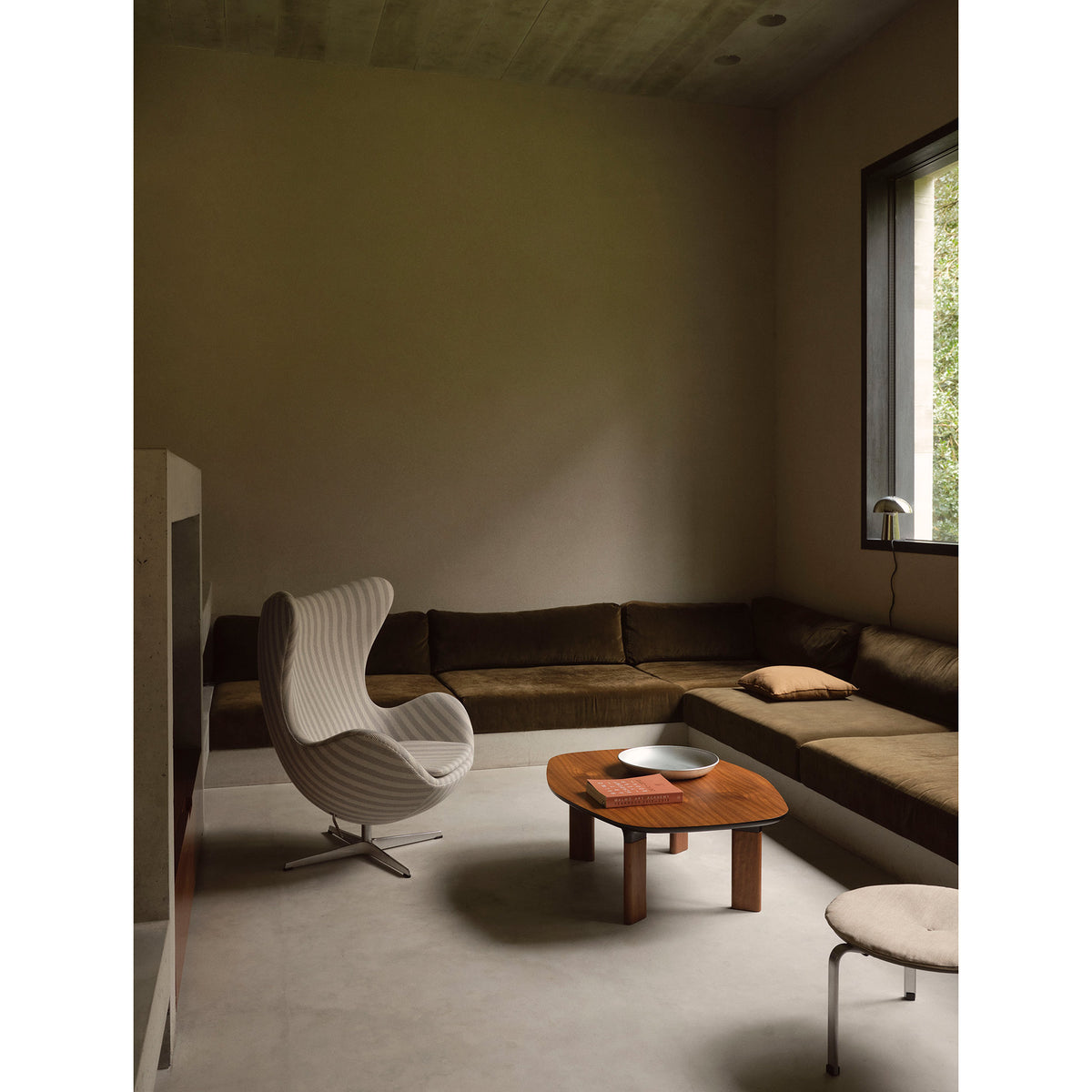 Egg Lounge Chair