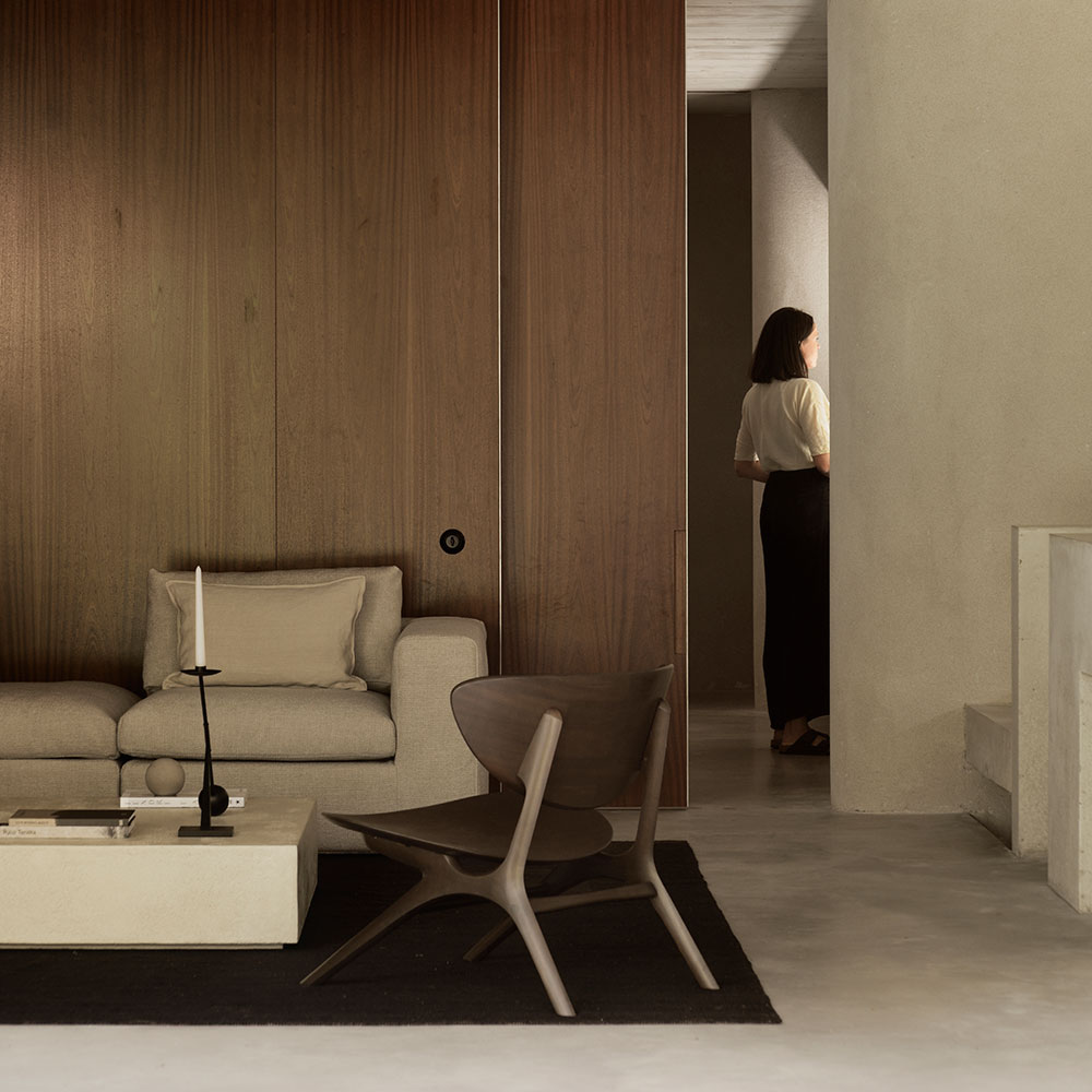 Eye Lounge Chair
