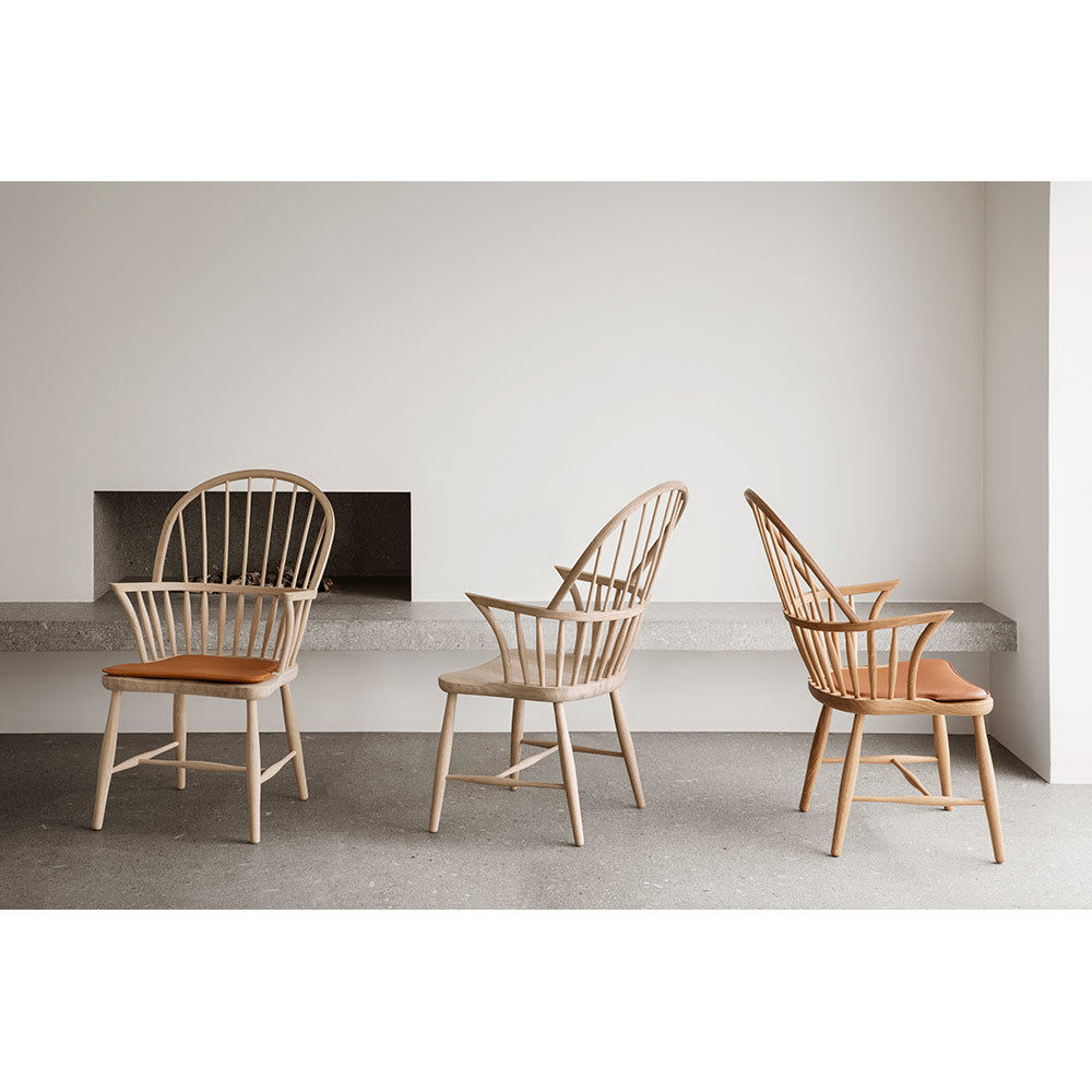 FH38 Windsor Dining Chair - Oak Soap