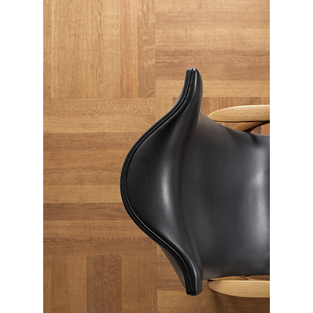FH429 Signature Lounge Chair - Leather Sif 98, Oak Oil
