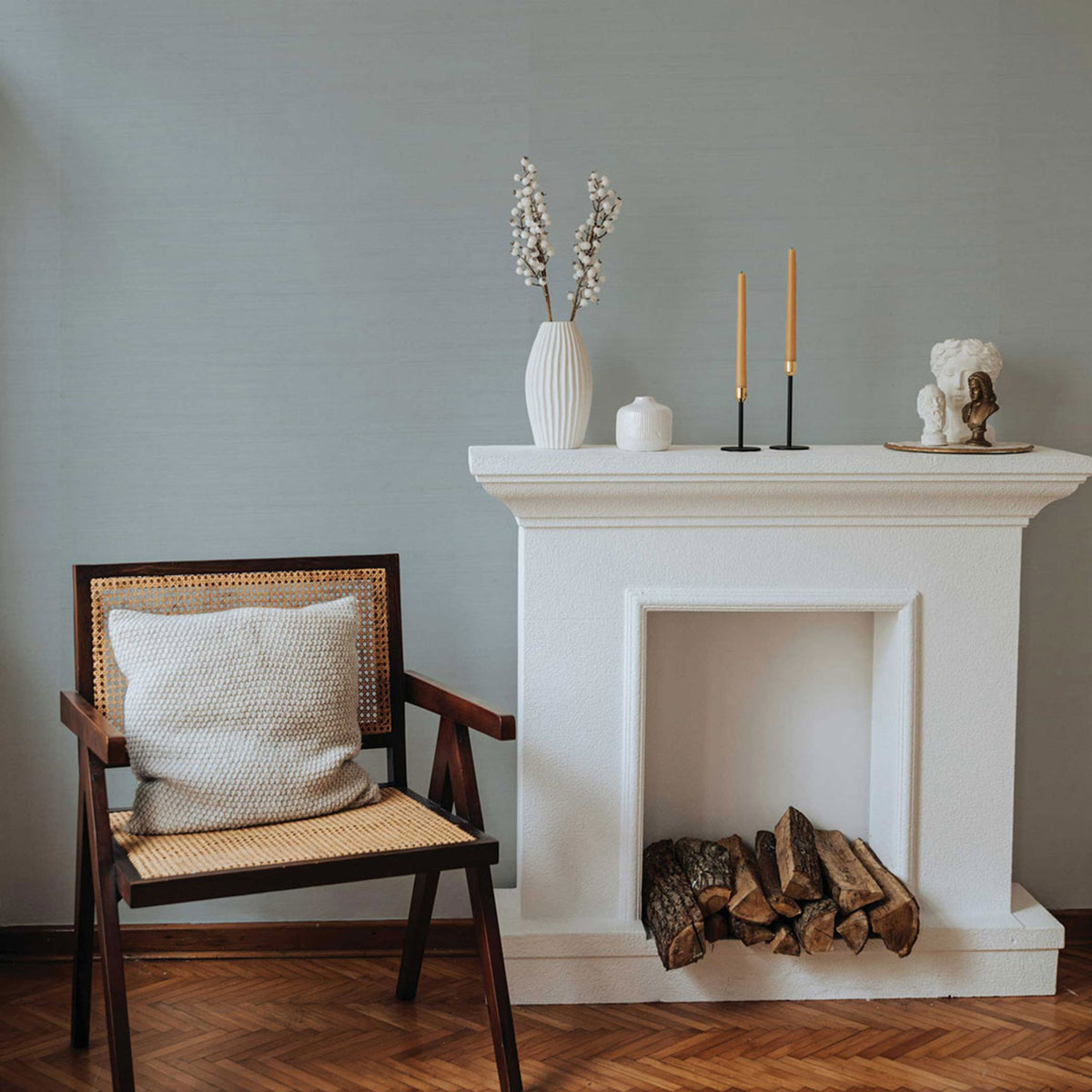 Fine Weave Abaca Grasscloth Wallpaper - Pale Aqua Sky