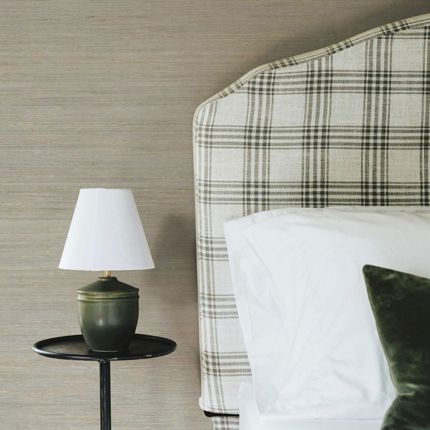 Fine Weave Hemp Grasscloth Wallpaper - Light Natural on Pale Sage