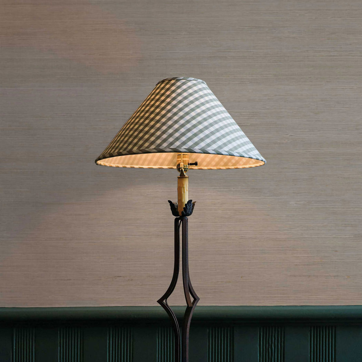 Fine Weave Hemp Grasscloth Wallpaper - Light Natural on Pale Sage