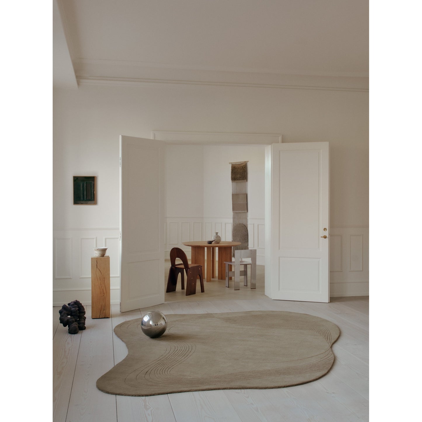 Fluid Arc Rug - Olive