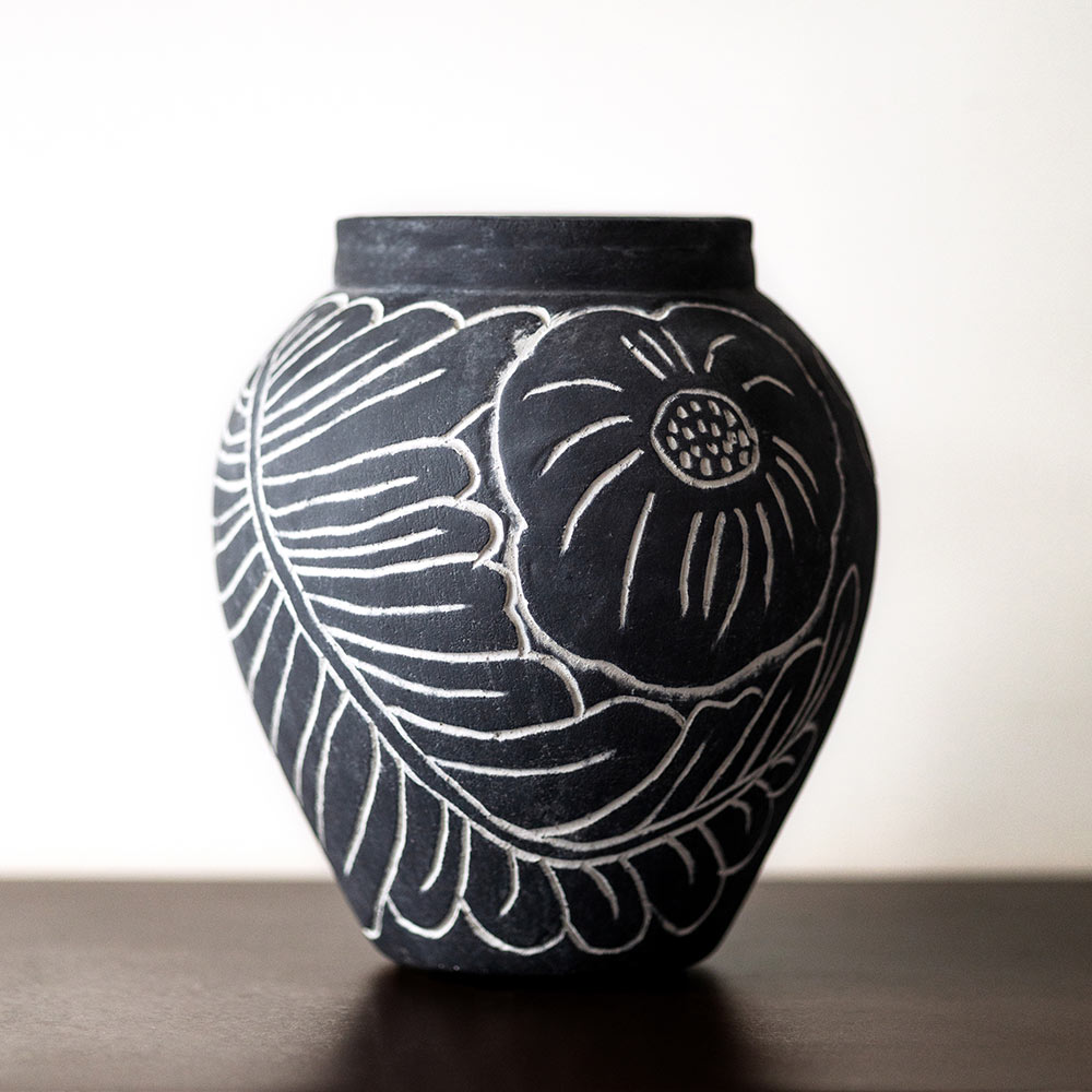 Frida Small Vase - Black