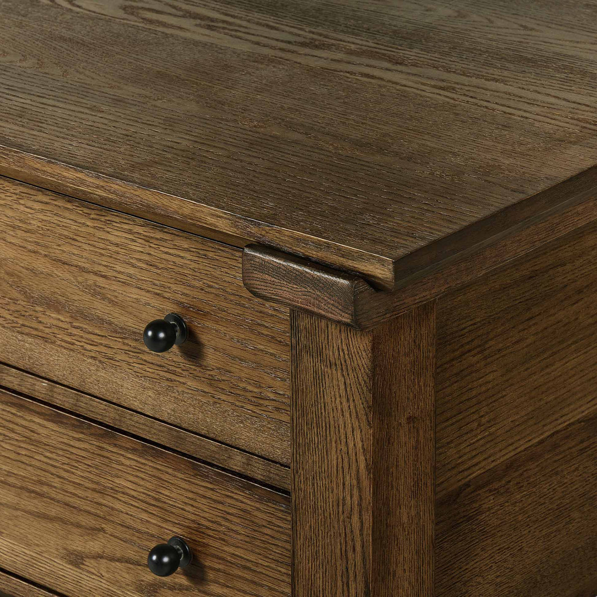 Gardendale Kitchen Island - Tan Oak Veneer
