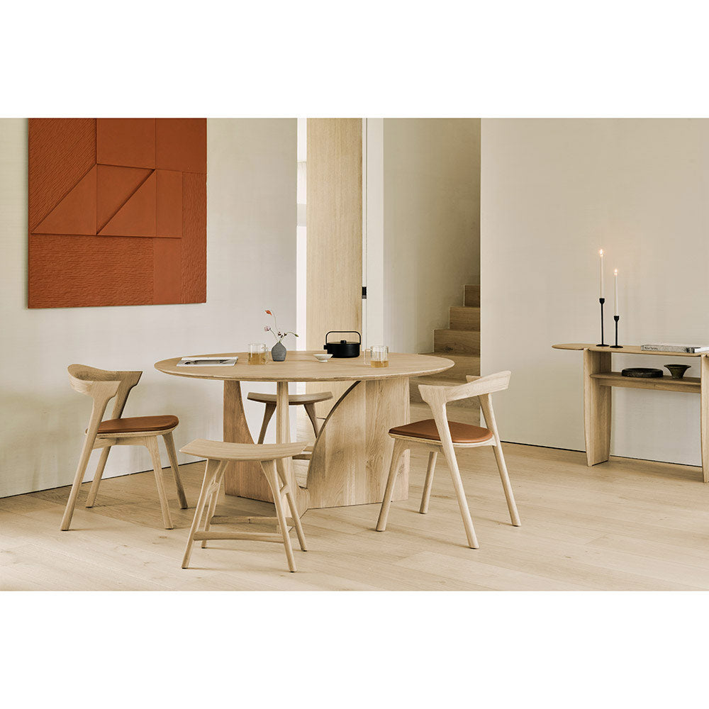 Geometric Round Dining Table - Oak