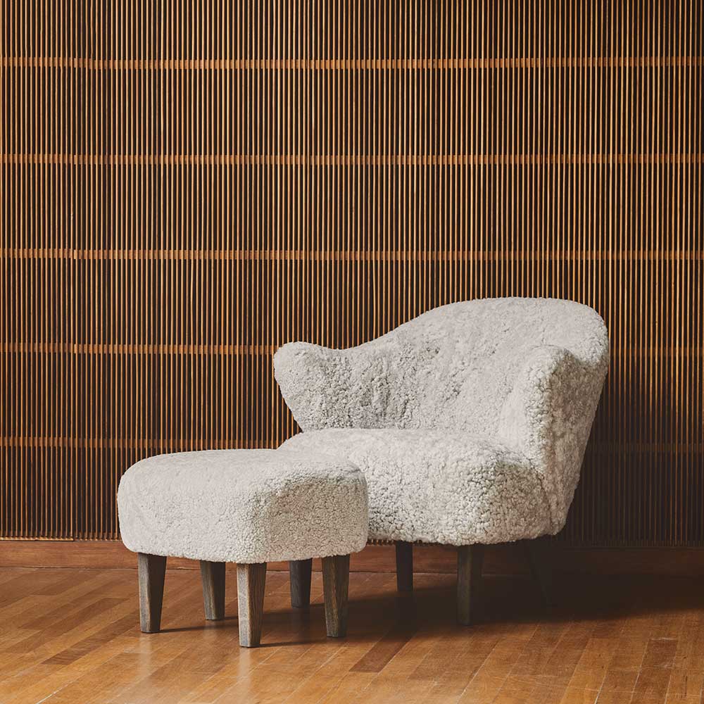 Ingeborg Lounge Chair - Sahara Sheepskin, Smoked Oak