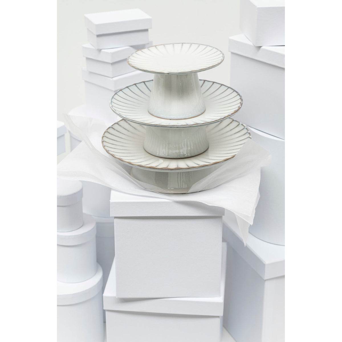 Inku White Cake Stand - Medium