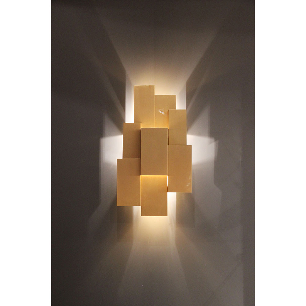 Inspiring Trees Wall Lamp