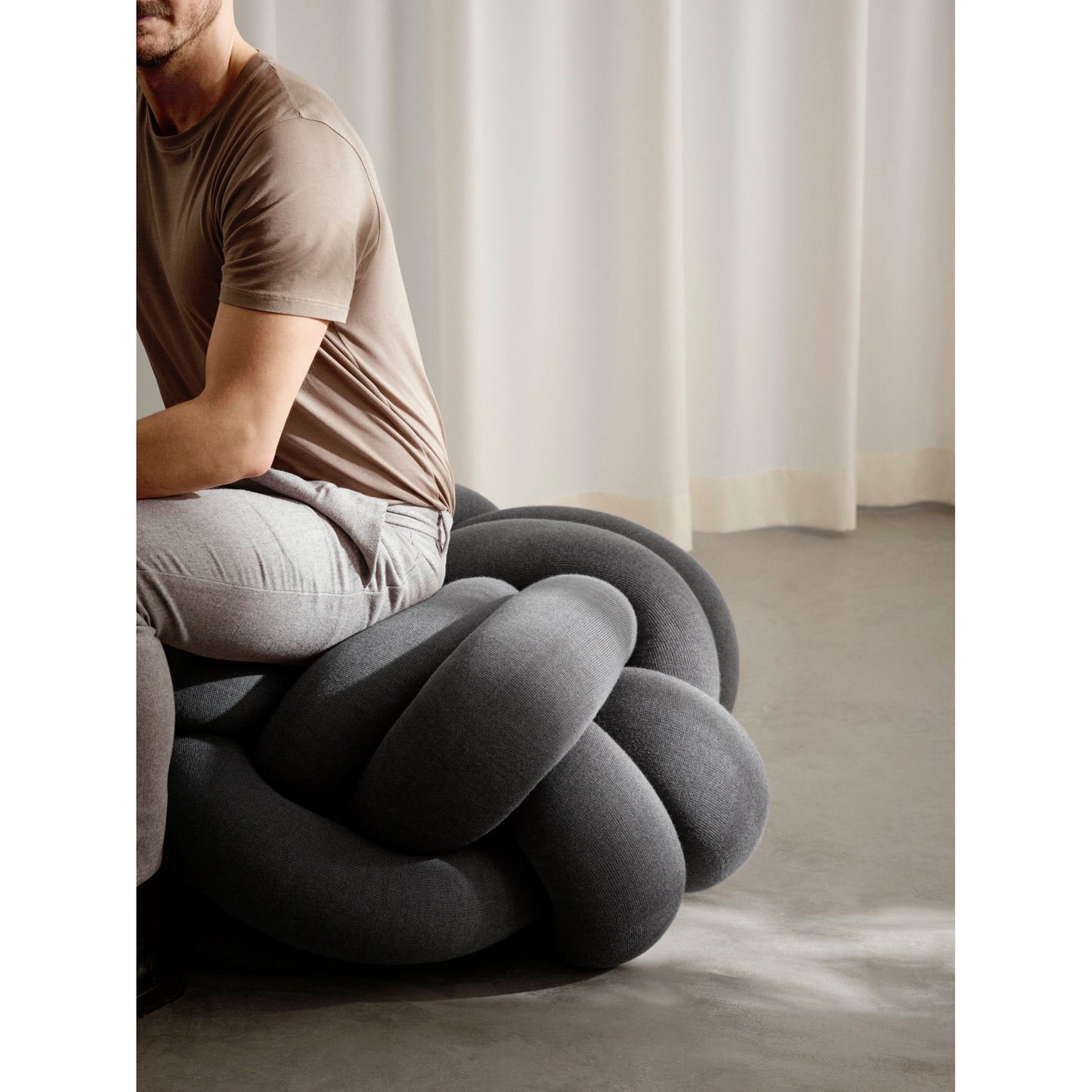 Knot Cushion XL - Gray
