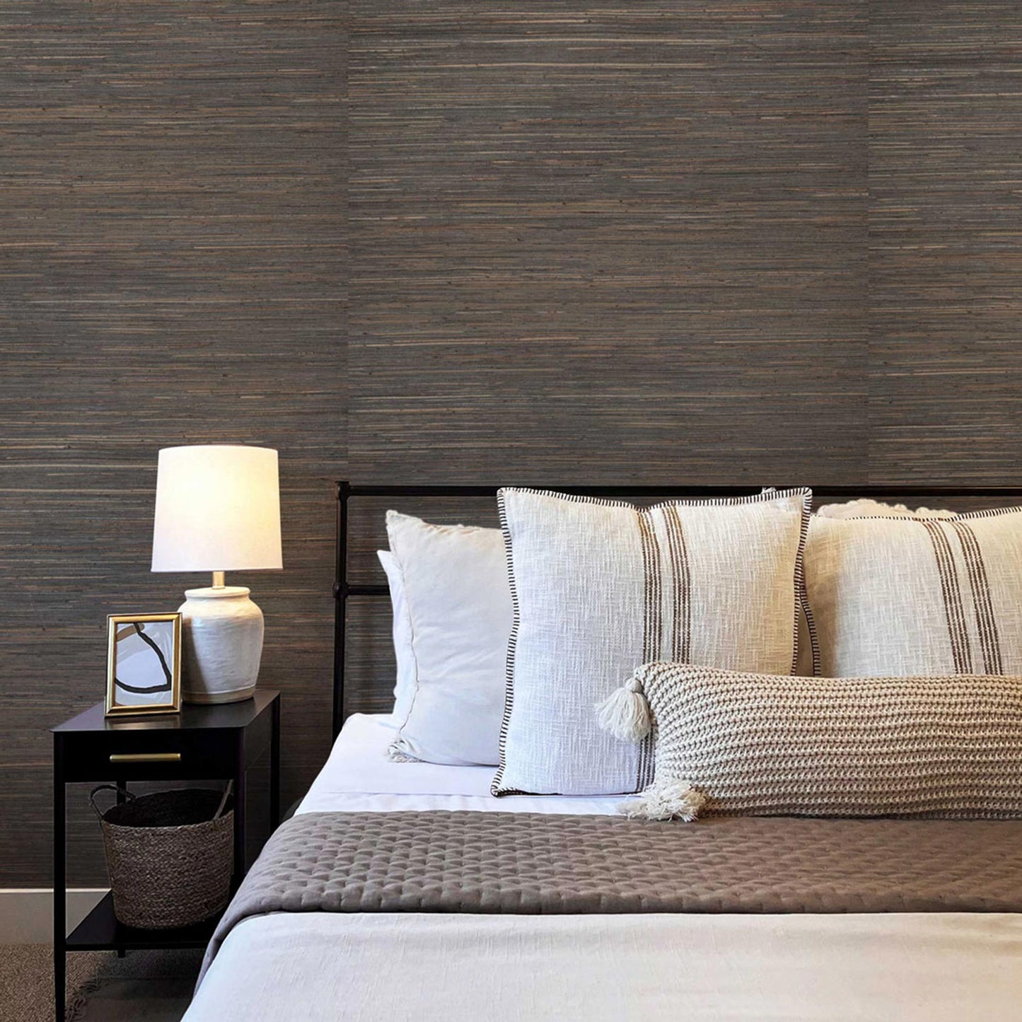Loose Weave Jute Grasscloth Wallpaper - Espresso and Chestnut