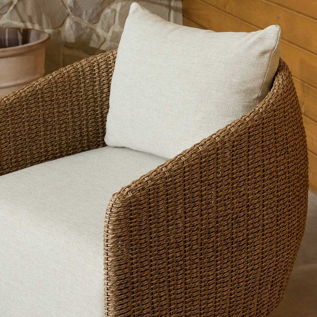 Maven Outdoor Swivel Chair - Alessi Buff