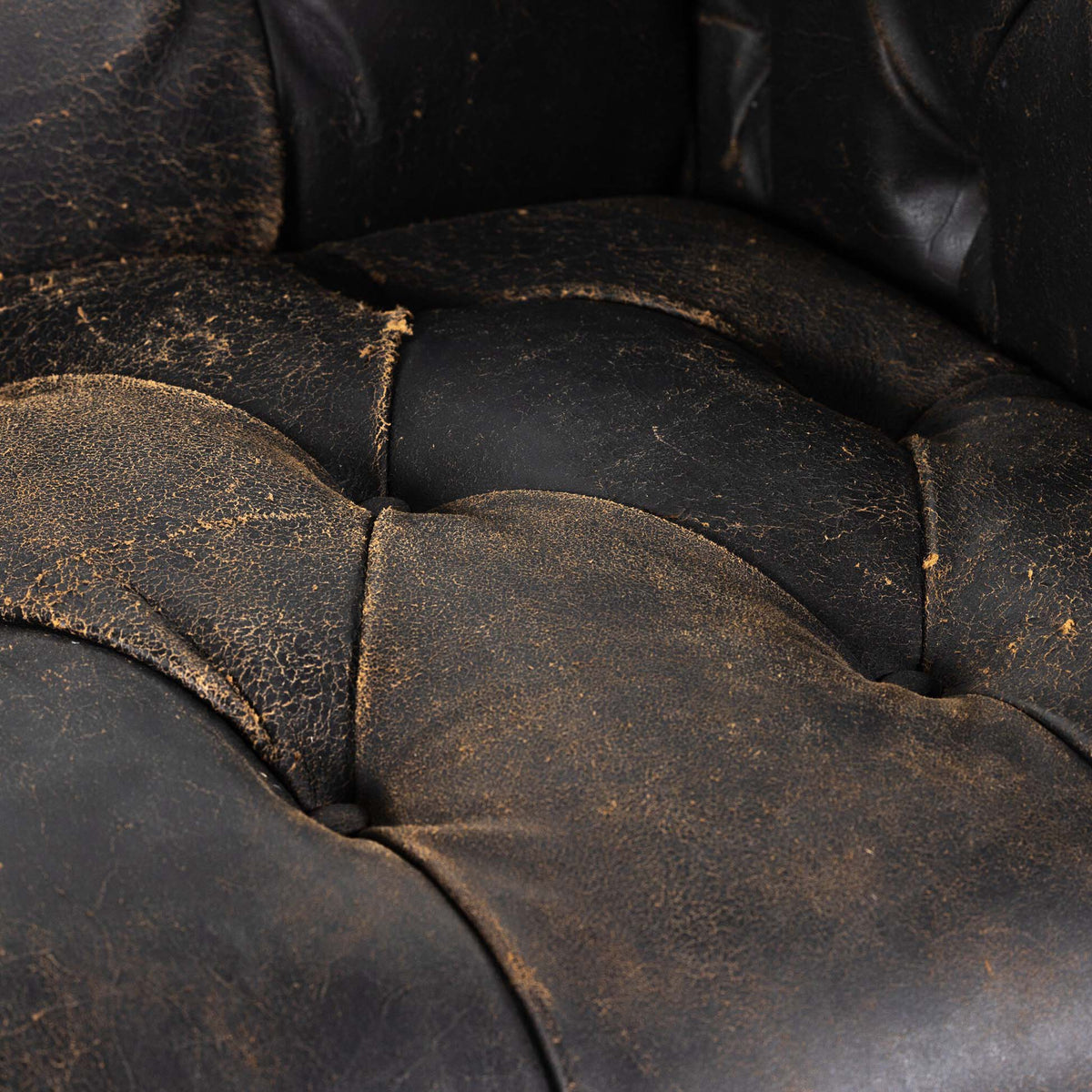 Maxx Sofa - Destroyed Black