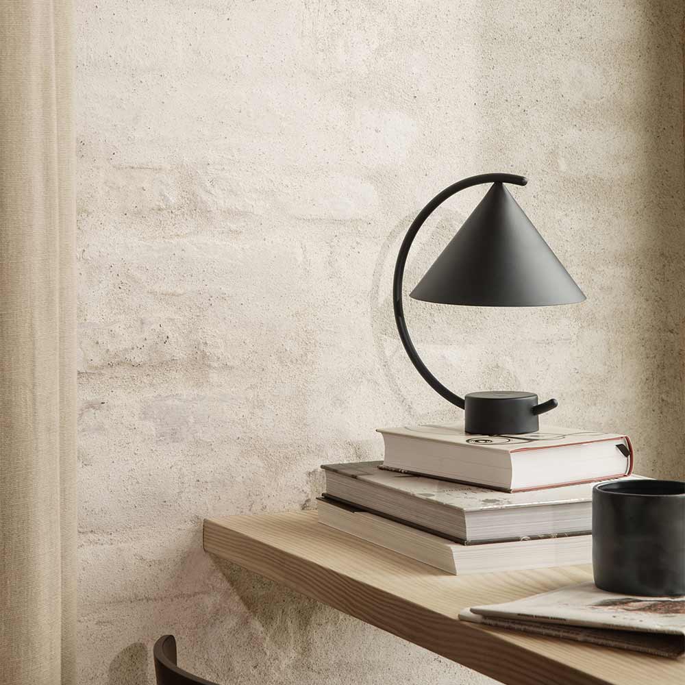 Meridian Lamp - Black