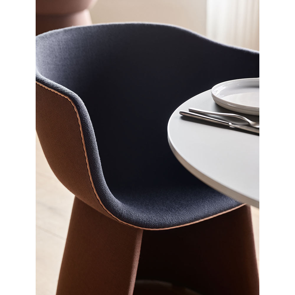 Monolit Dining Chair With Leather Piping - Vidar 182, Sunniva 363