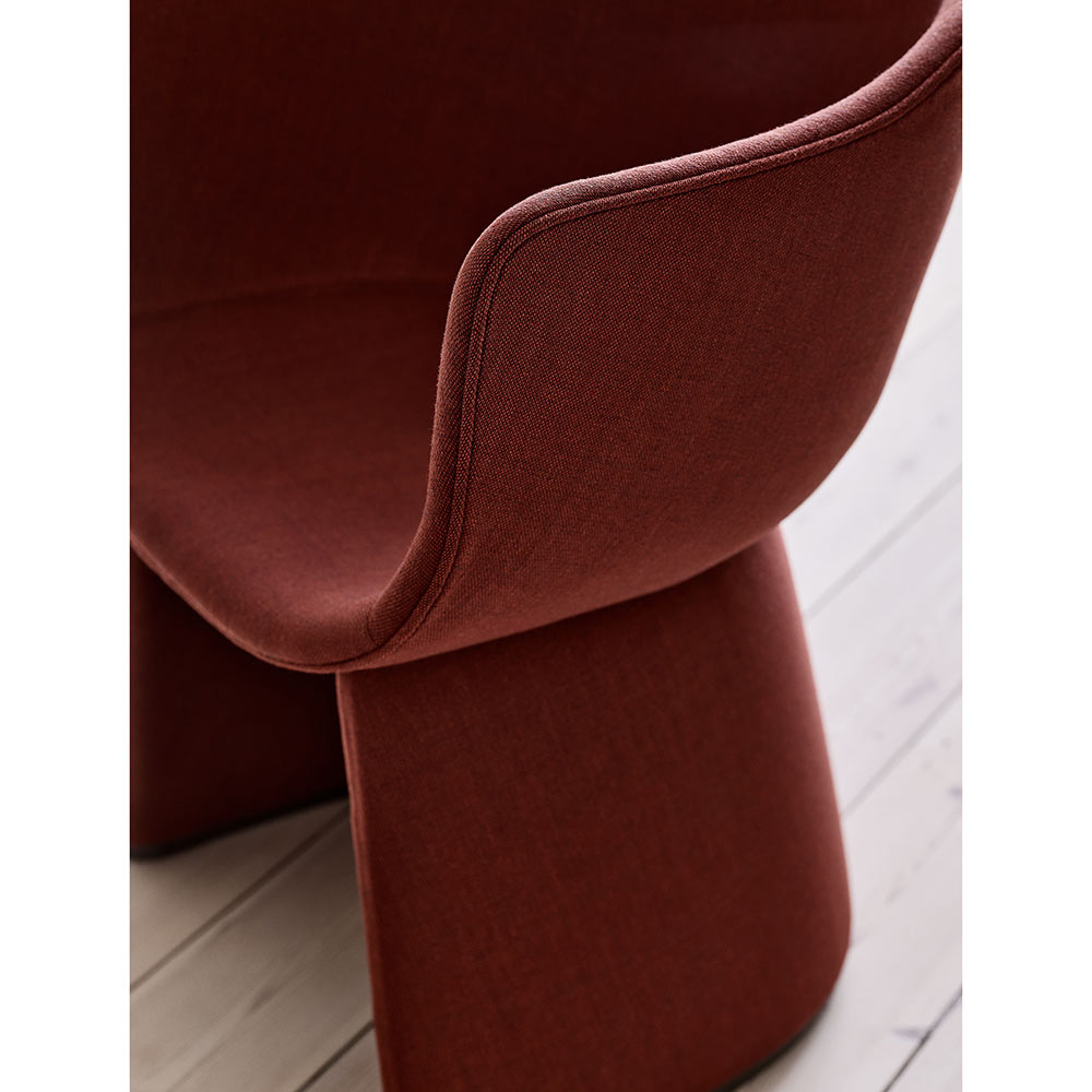 Monolit Lounge Chair