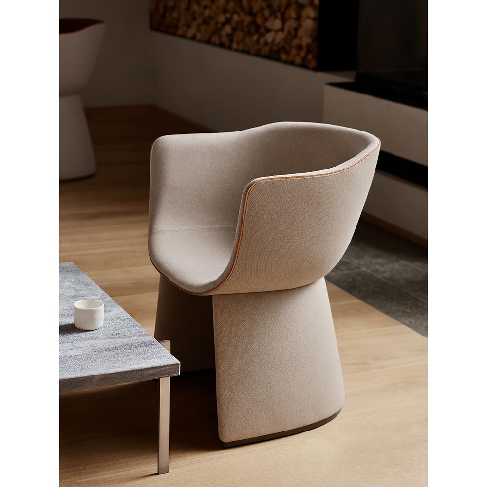 Monolit Lounge Chair With Leather Piping