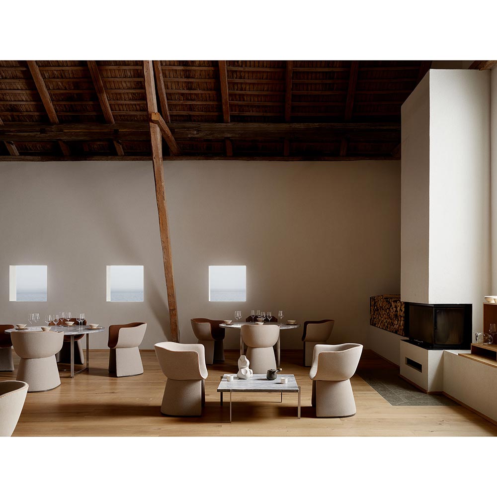 Monolit Lounge Chair With Leather Piping