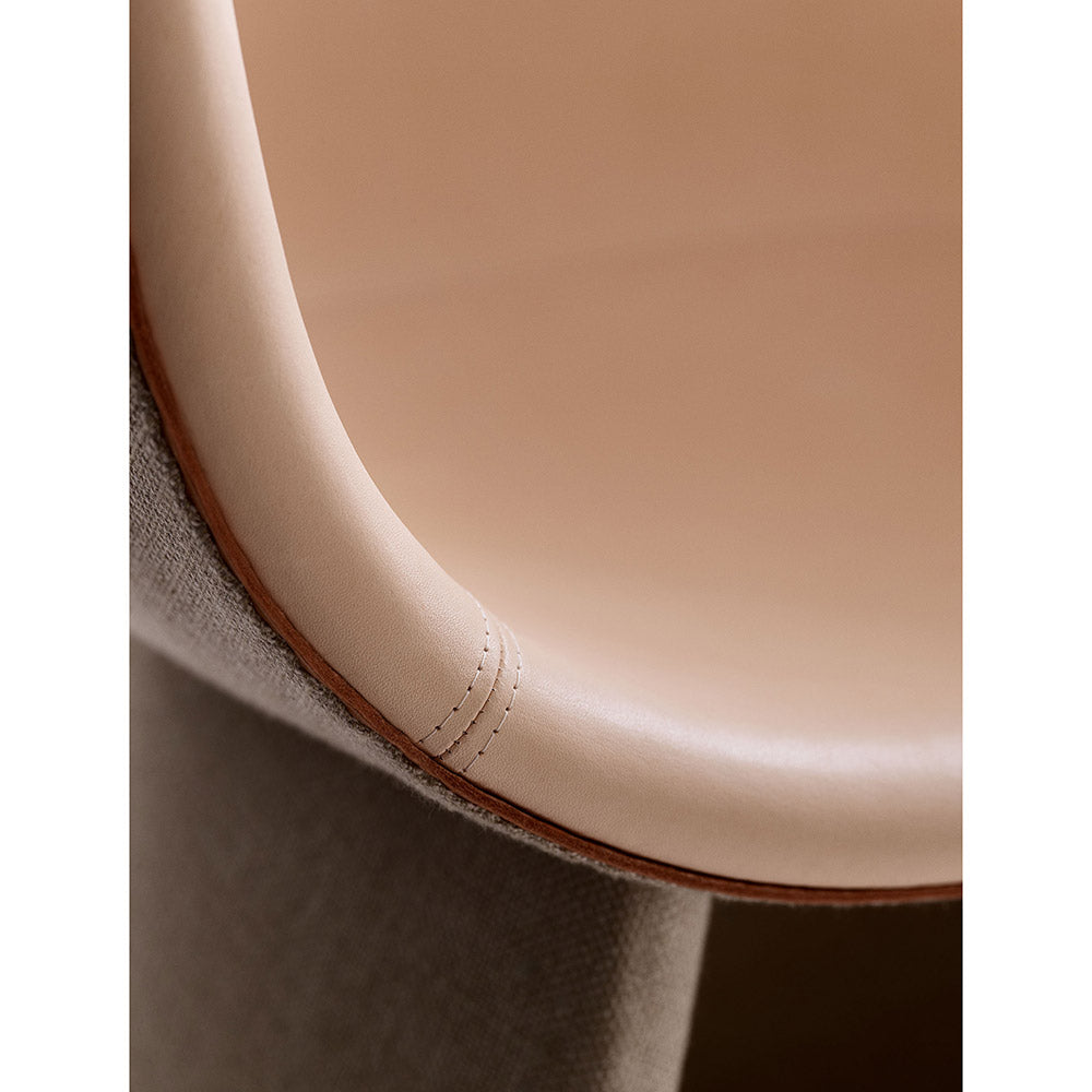 Monolit Lounge Chair With Leather Piping - Natural Leather, Sunniva 233