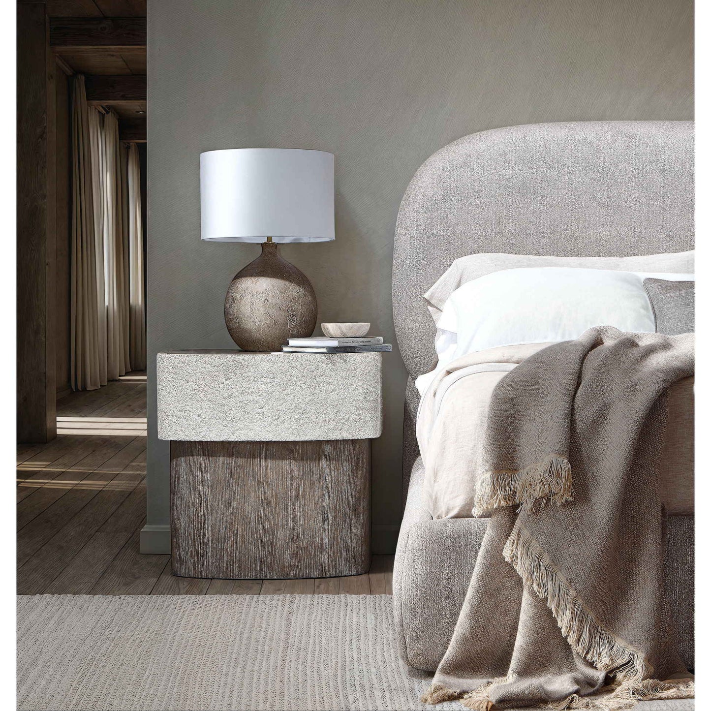 Monolith Panel Bed