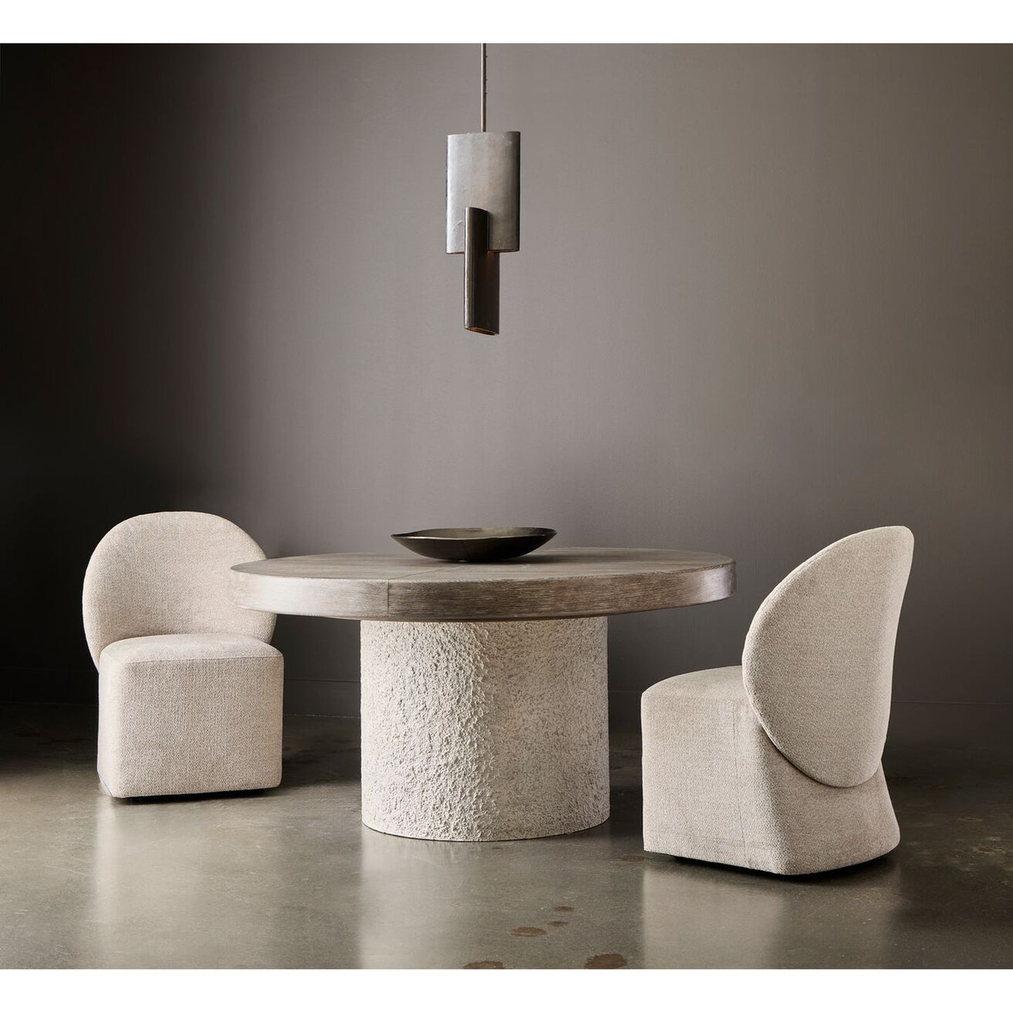 Monolith Round Extendable Dining Table