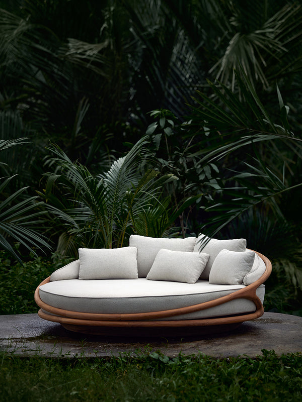 MORPHO by Tomorrowland: A Festival of Furniture