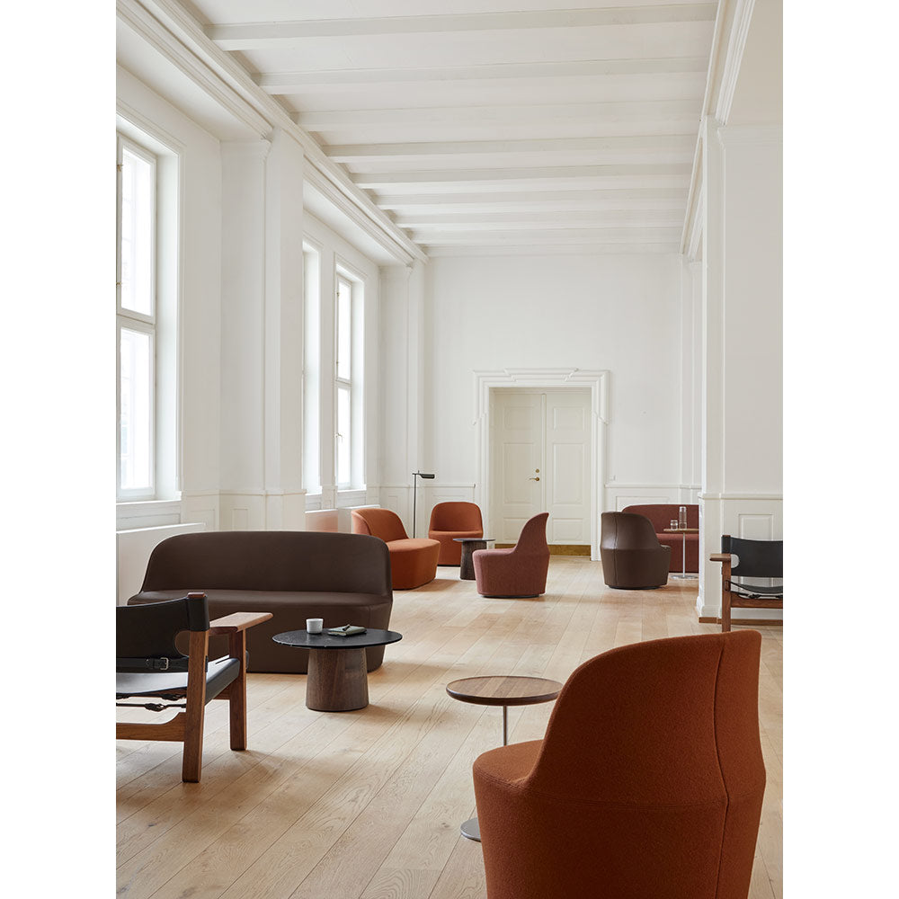 Niveau 24"W Round Coffee Table