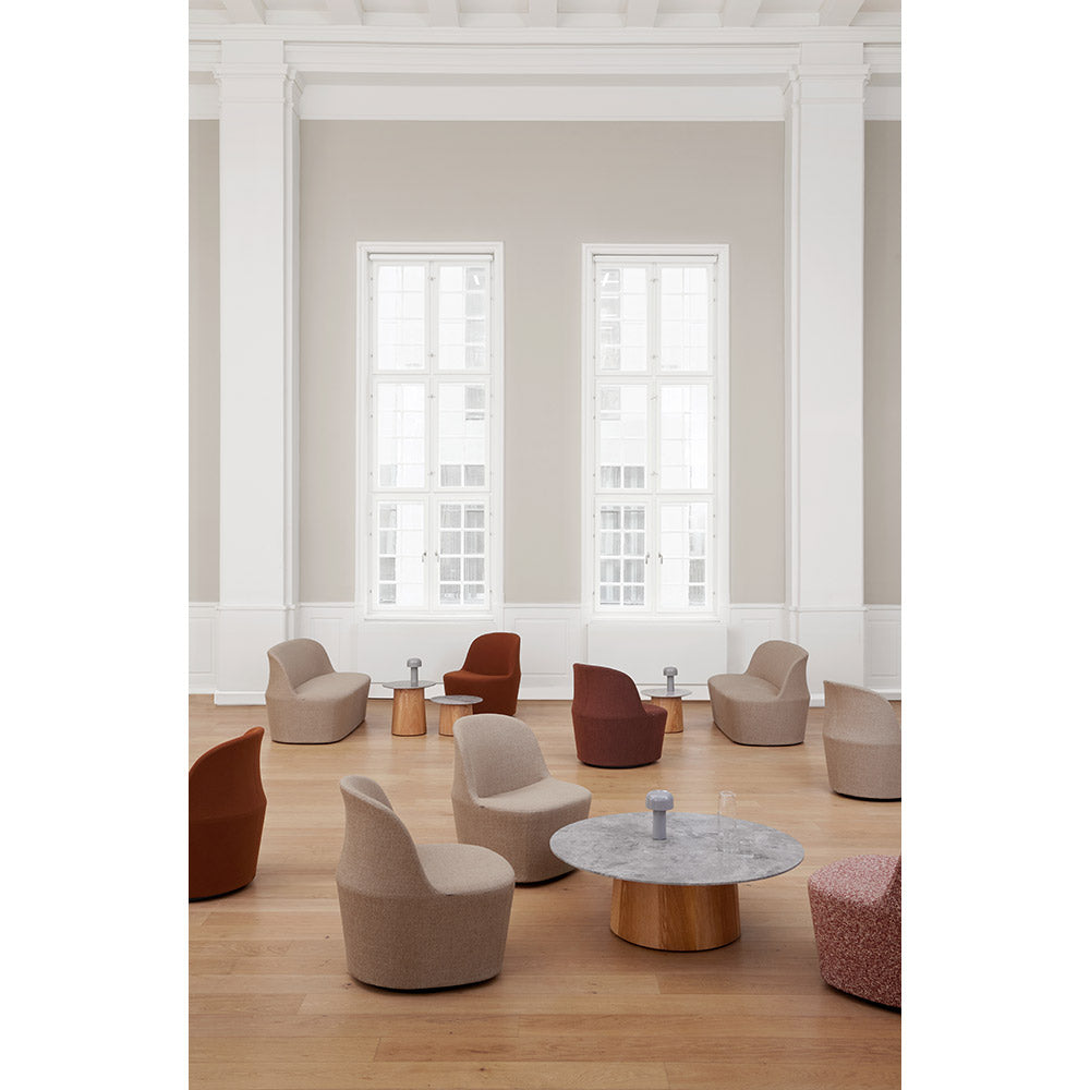 Niveau 43.3"W Round Coffee Table