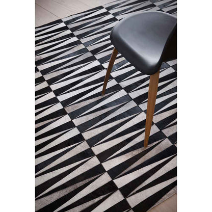 Opal Rug - Black
