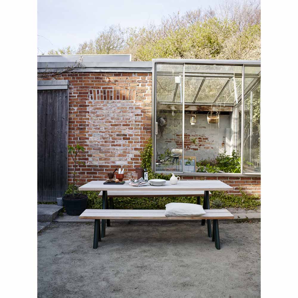 Overlap Outdoor Dining Table - Hunter Green