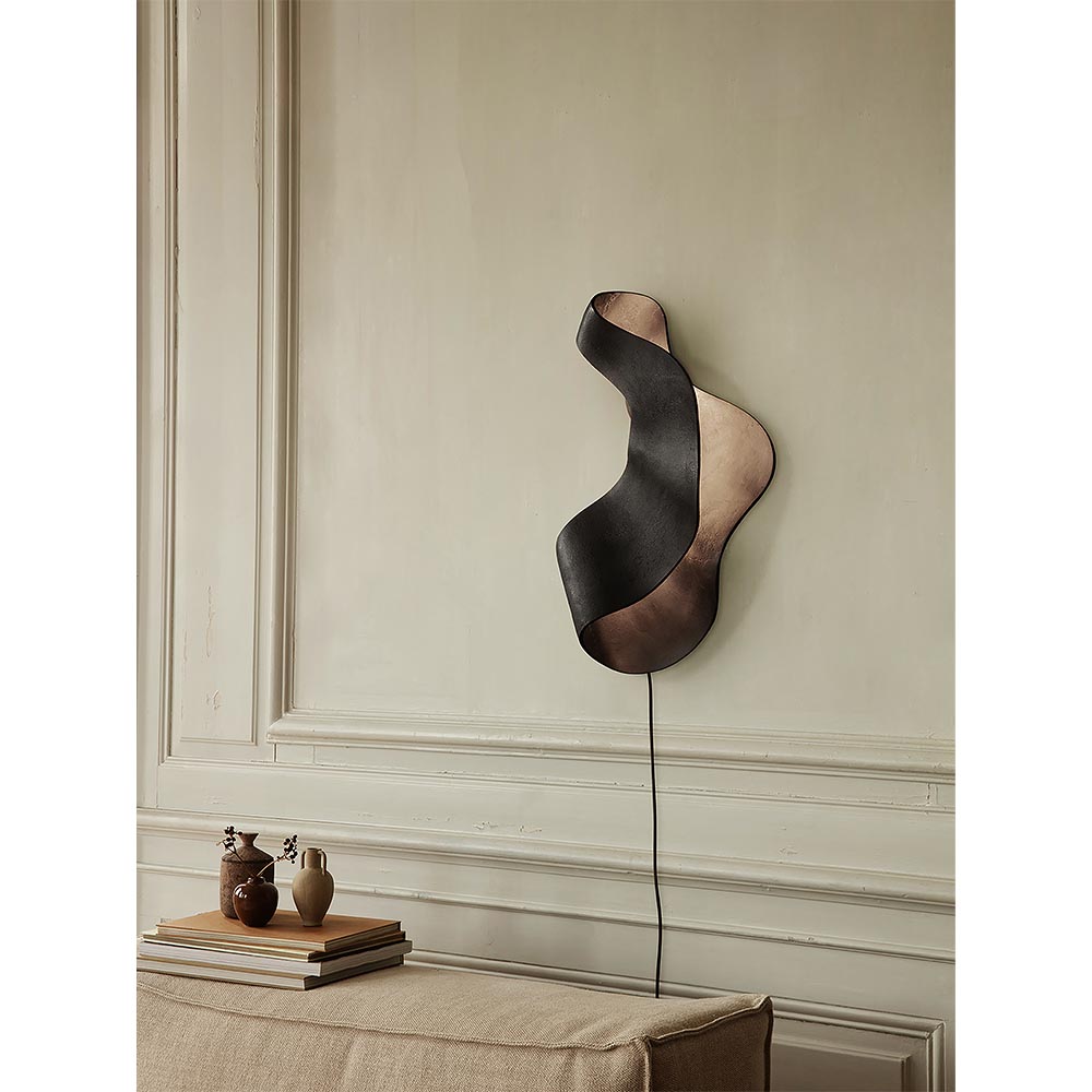 Oyster Wall Lamp - Black