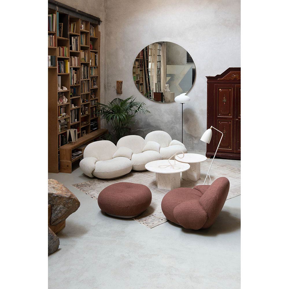 Pacha Lounge Chair With Armrests - Returning Swivel Base