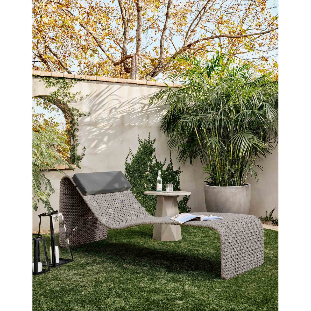 Paige Outdoor Woven Chaise - Arashi Graphite