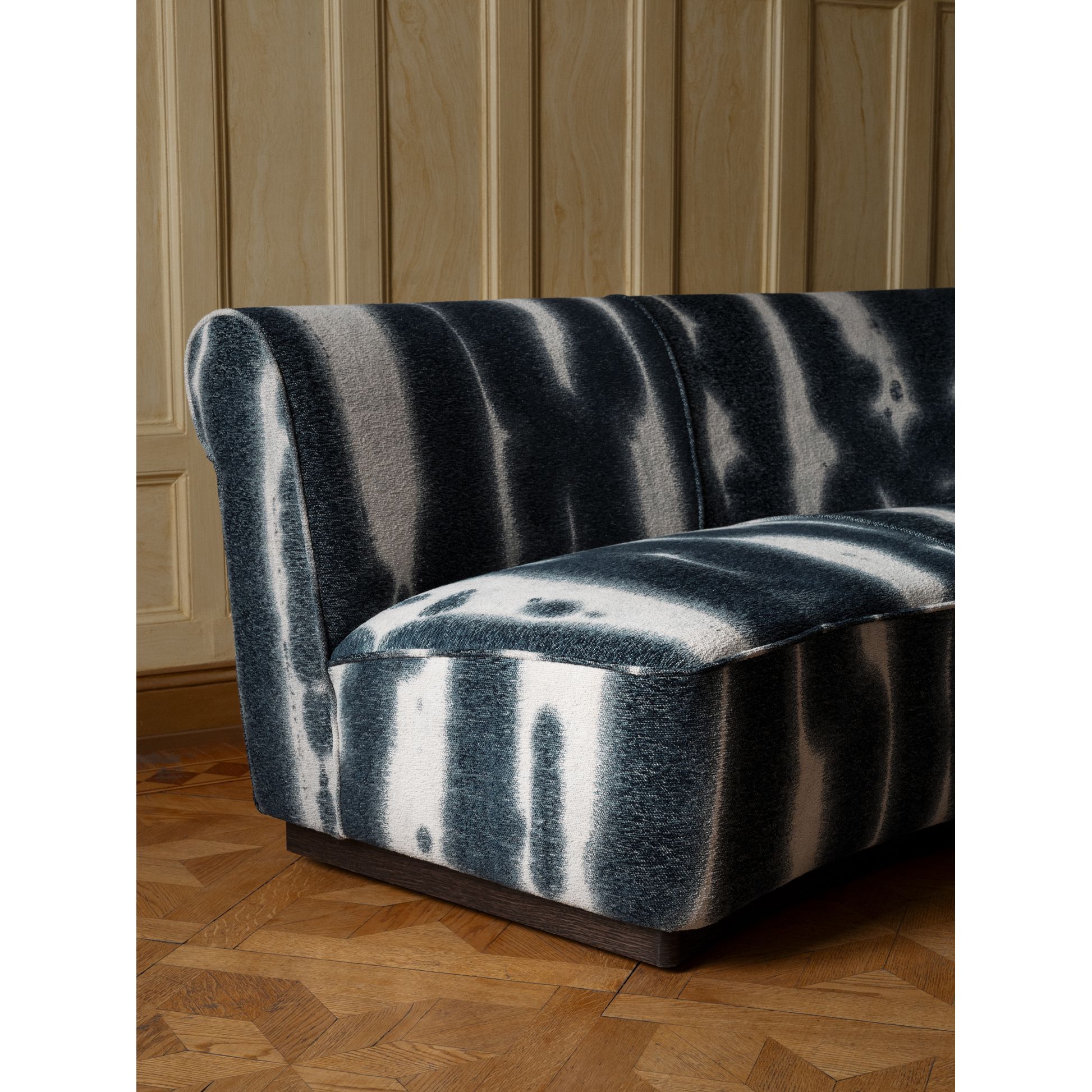 Paris Sofa - Xenia – Rouse Home