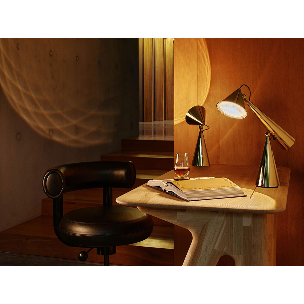 Pose Table Lamp - Gold