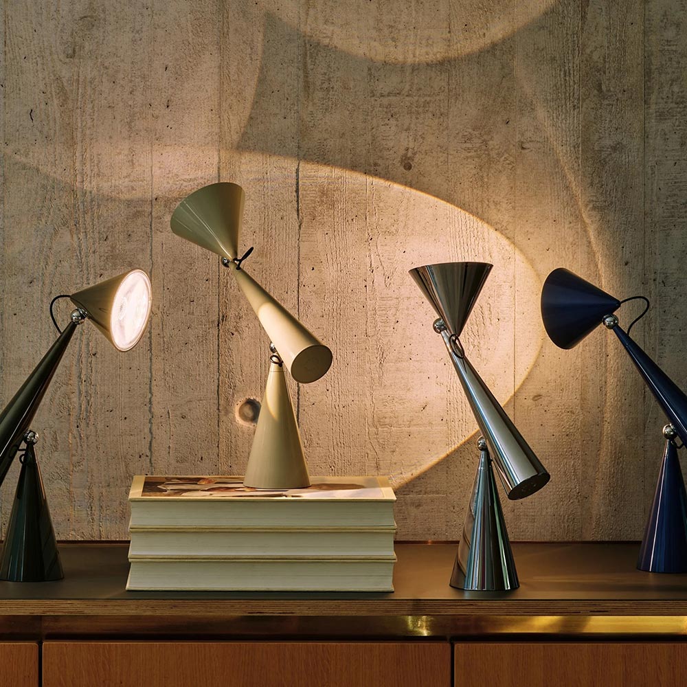 Pose Table Lamp - Kelp