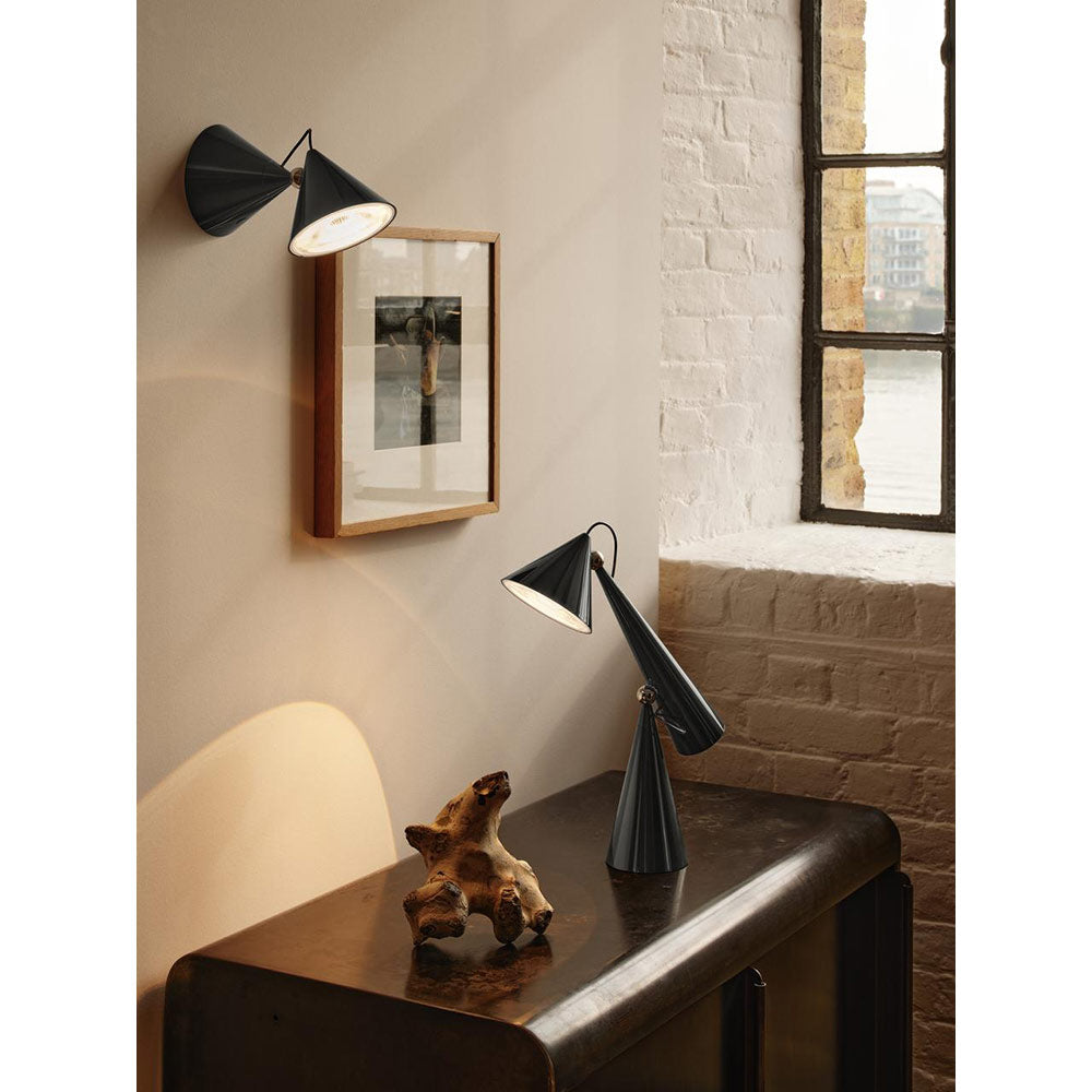 Pose Table Lamp - Kelp