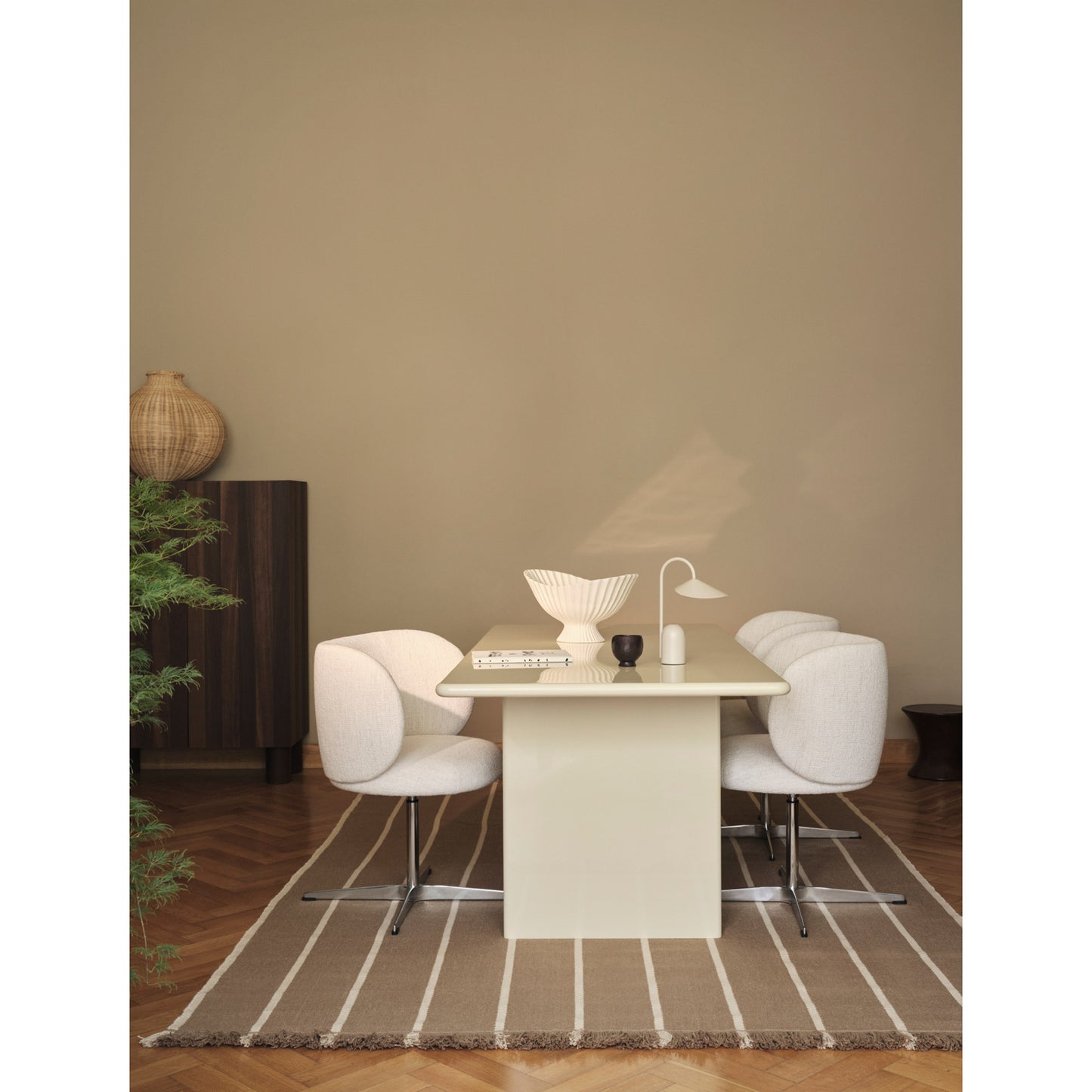 Rink Dining Table - Eggshell