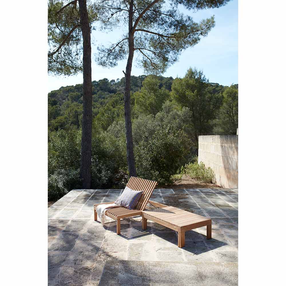 Riviera Outdoor Lounge