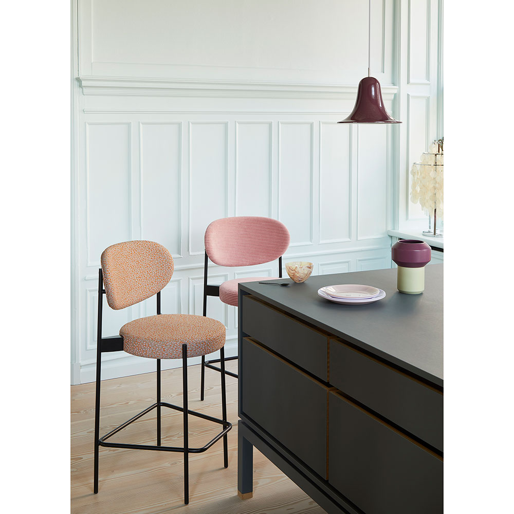 Series 430 Bar Stool - Black Frame