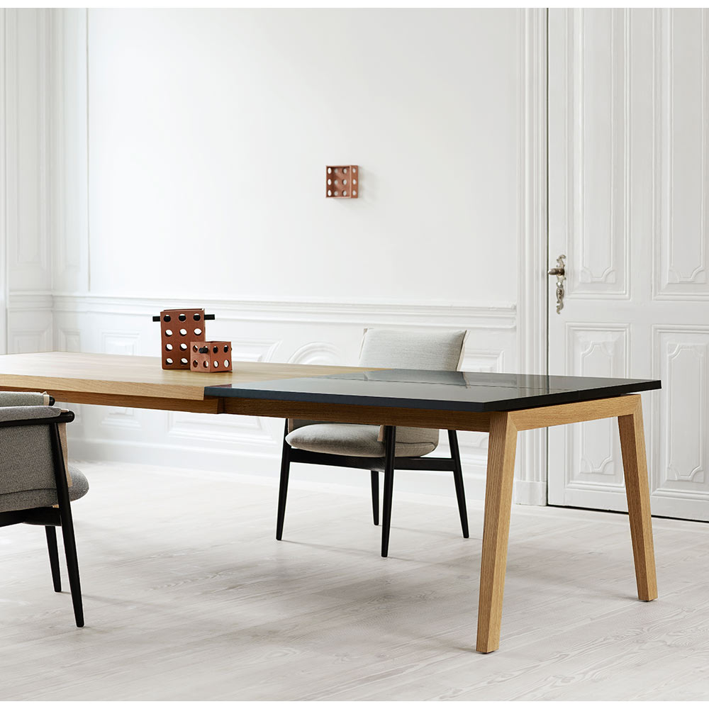 SH900 Extendable Dining Table - Oak
