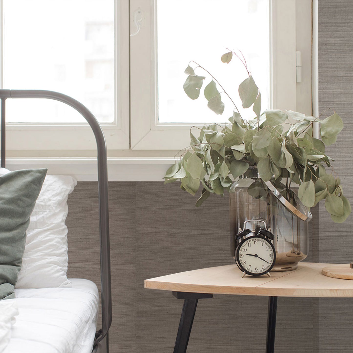 Sisal Metallic Grasscloth Wallpaper - Gray on Metallic Silver
