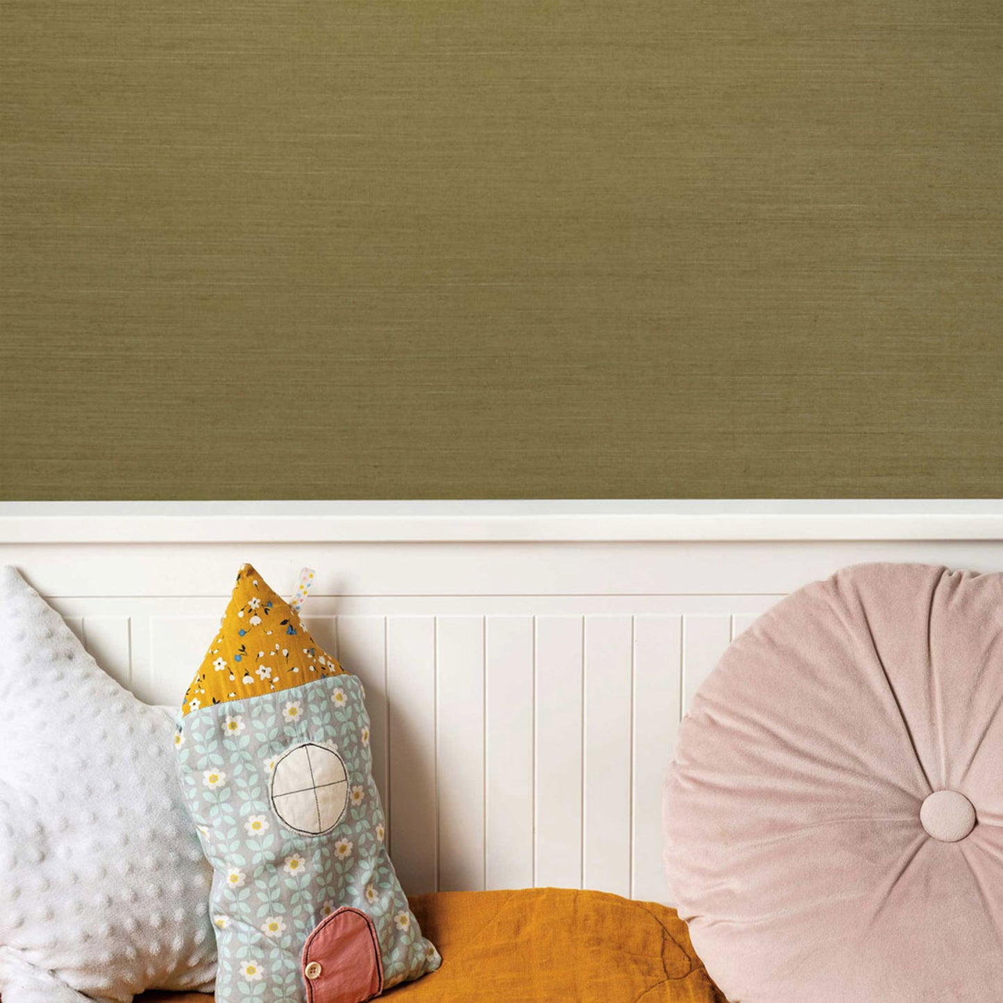 Sisal Monochromatic Grasscloth Wallpaper - Mossy Green