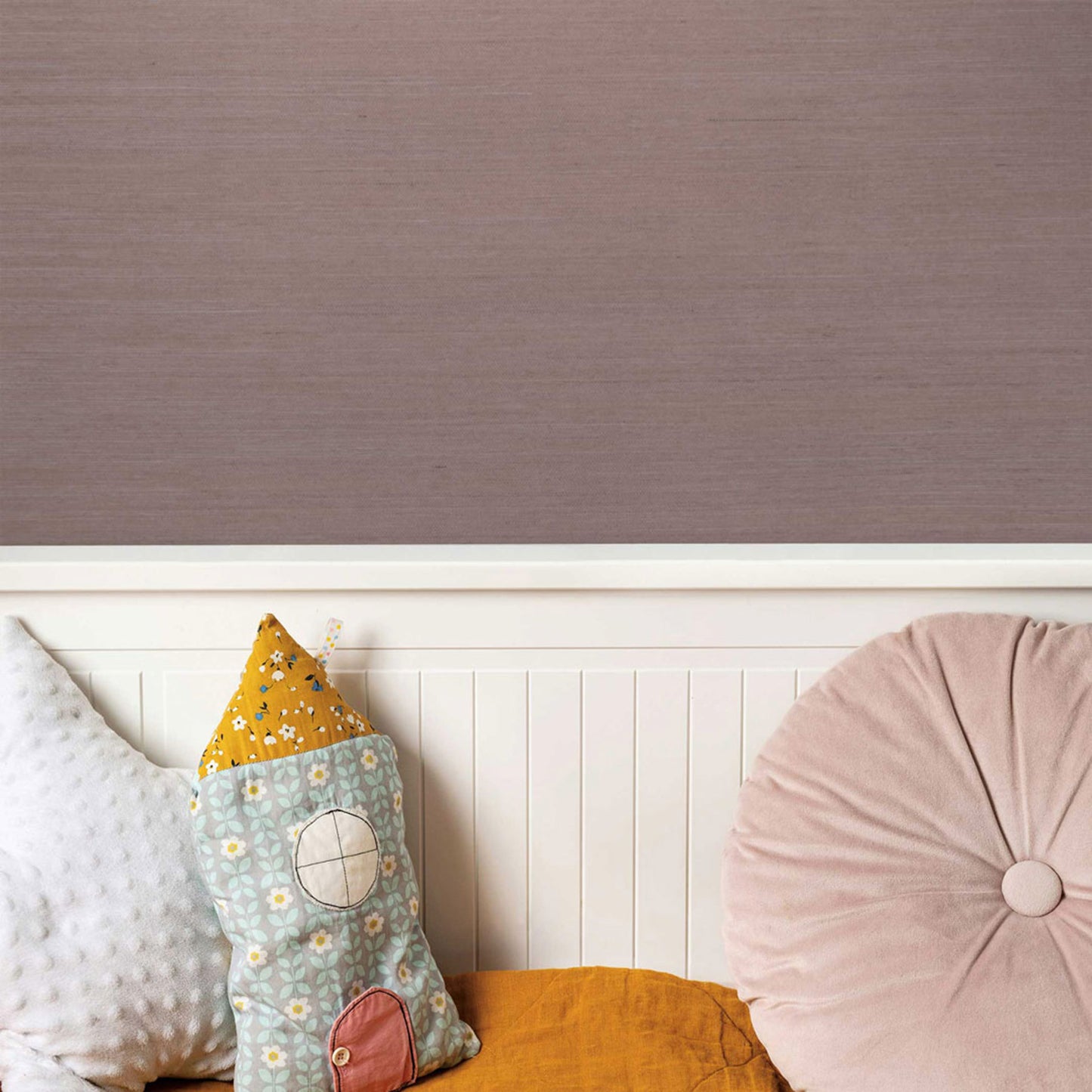 Sisal Monochromatic Grasscloth Wallpaper - Pale Lavender