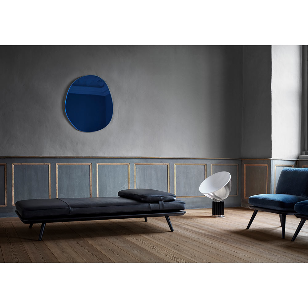 Spine Lounge Chair Petit - Harald 3, Black Lacquered Ash