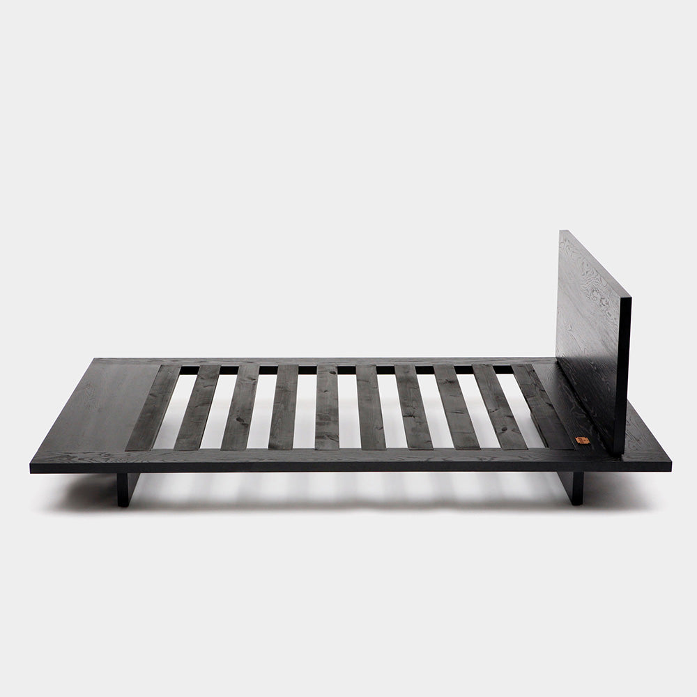 SQB Bed - Black Oak